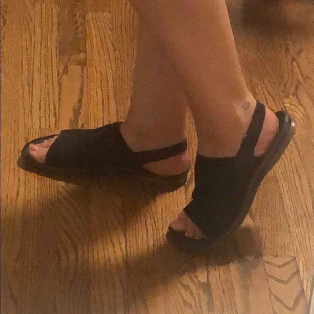 Clarks Sandals 9.5 women